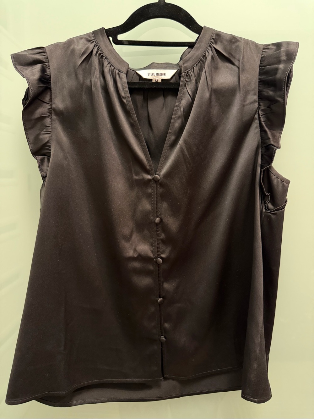 Steve Madden Black Ruffle Cap-Sleeve Button Front Blouse